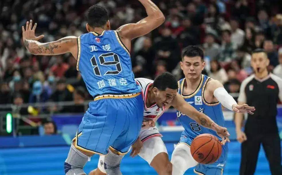 棋牌游戏-大连战绩喜人，豪取连胜实力无敌排名傲视群雄